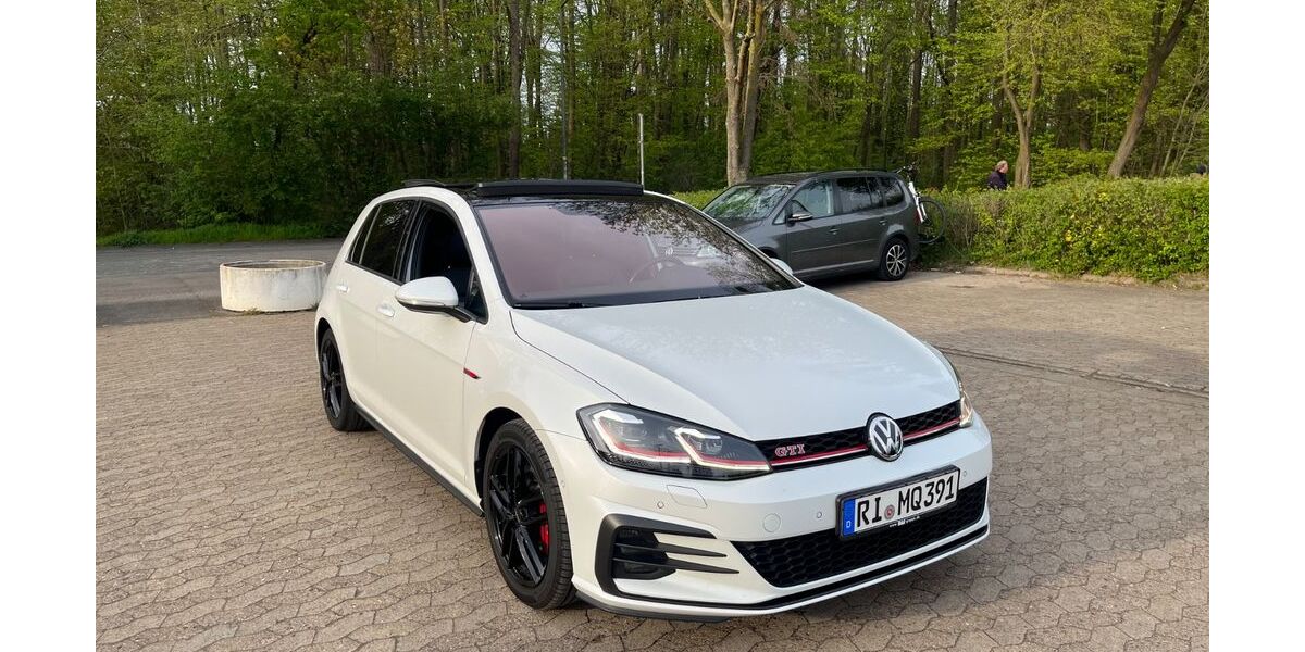 VW Golf 115.000 km 22.500 &euro; Haste 31559