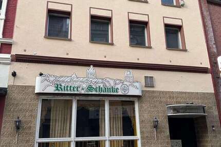Haus altena - 10 Zimmer, 305 m&sup2;, 235.000&euro; | Angebot:26865942