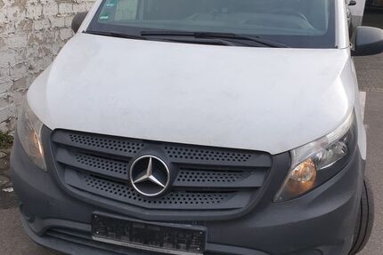 Mercedes-Benz Vito 277.790 km 8.200 &euro; Köln 50935