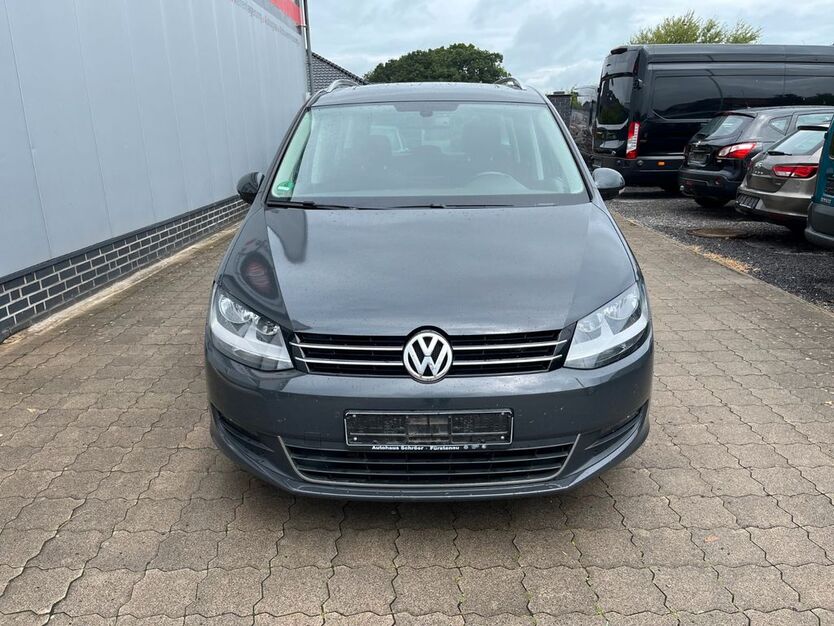 VW Sharan 219.000 km 8.999 € Nortrup 49638