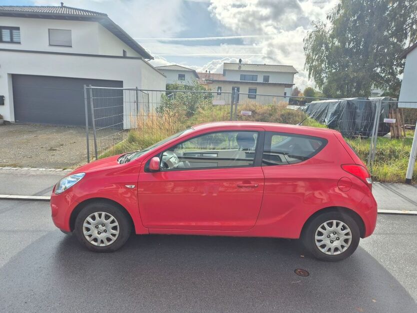 Hyundai i20 49.500 km 3.200 € Passau 94034