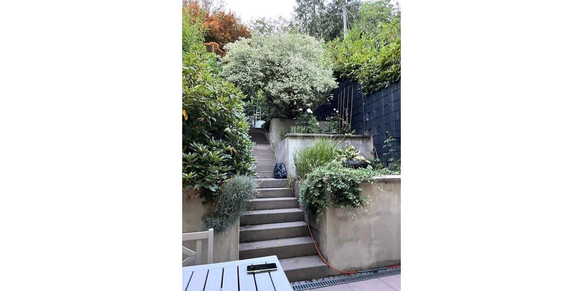 Reihenendhaus Hofheim am Taunus Lorsbach - 4 Zimmer, 141 m&sup2;, 1.950&euro; | Angebot:25360468