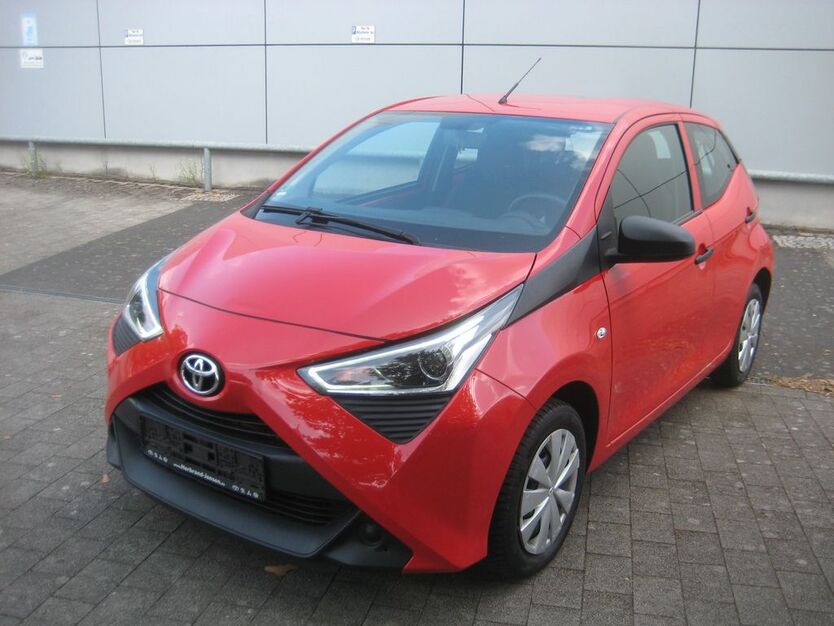 Toyota Aygo (X) 100.195 km 6.900 € Krefeld 47800