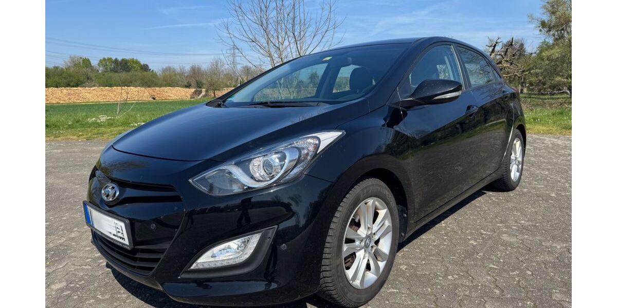 Hyundai i30 136.880 km 7.799 &euro; Eggenstein 76344