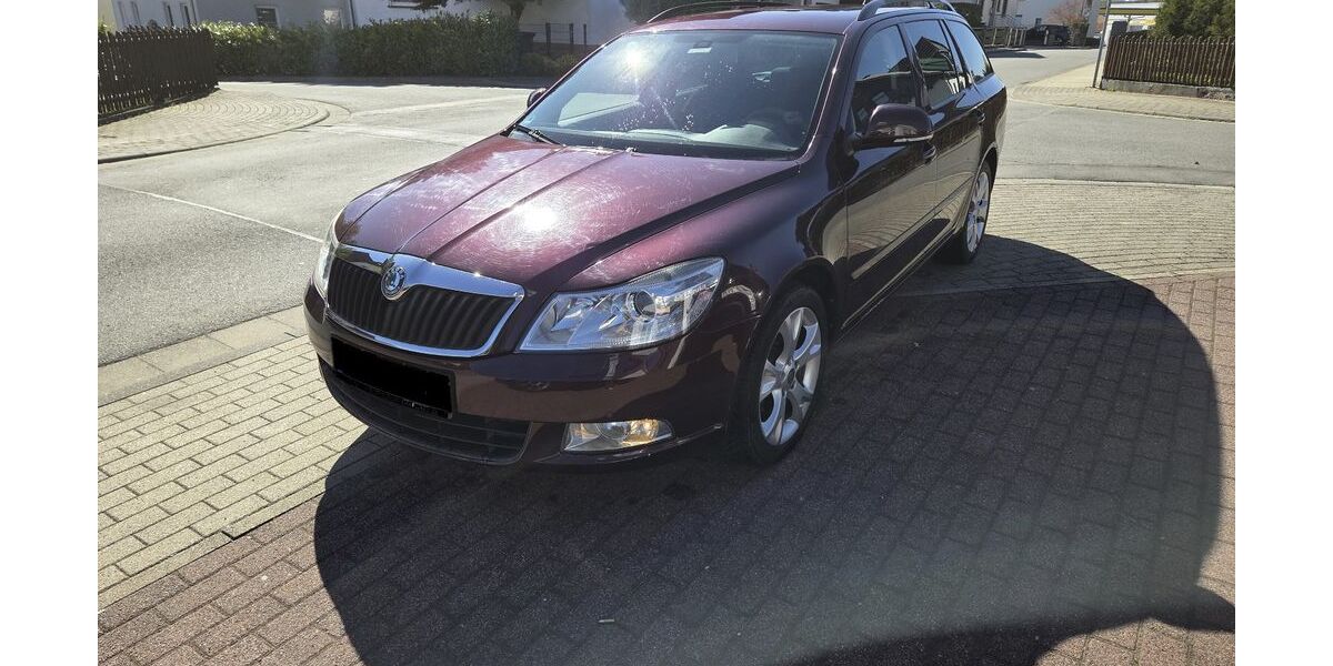 Skoda Octavia 210.000 km 4.500 &euro; Vöhl 34516