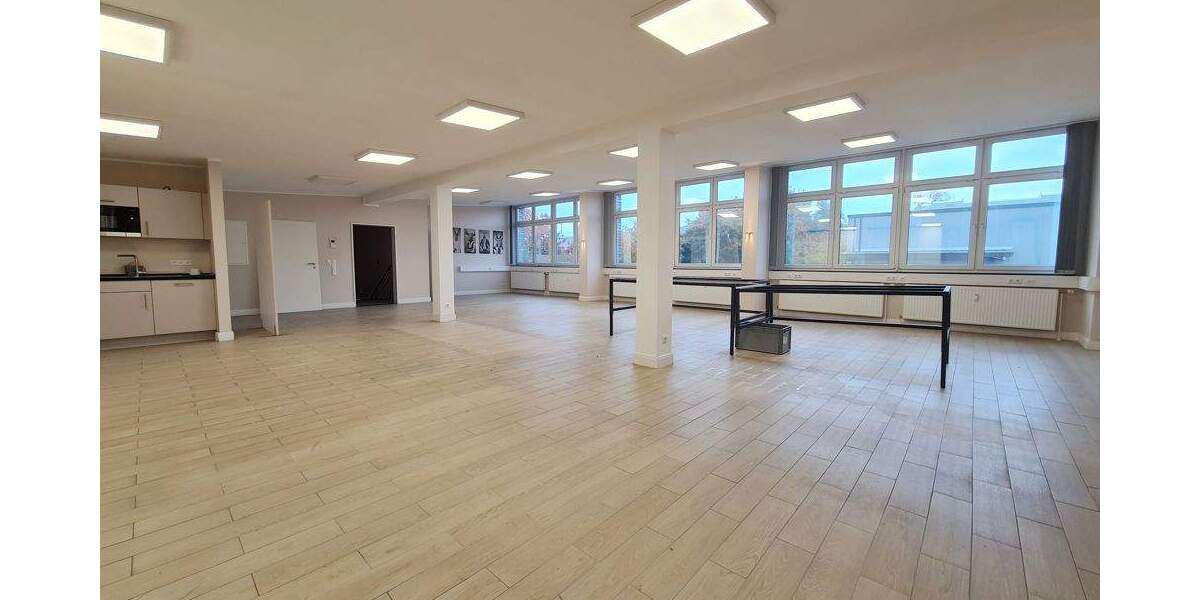 Gewerbeobjekt Seevetal Maschen - 1 Zimmer, 130 m&sup2;, 1.230&euro; | Angebot:25697857