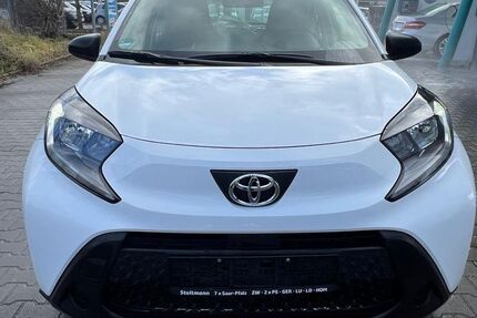 Toyota Aygo (X) 32.100 km 10.999 &euro; Germersheim 76726