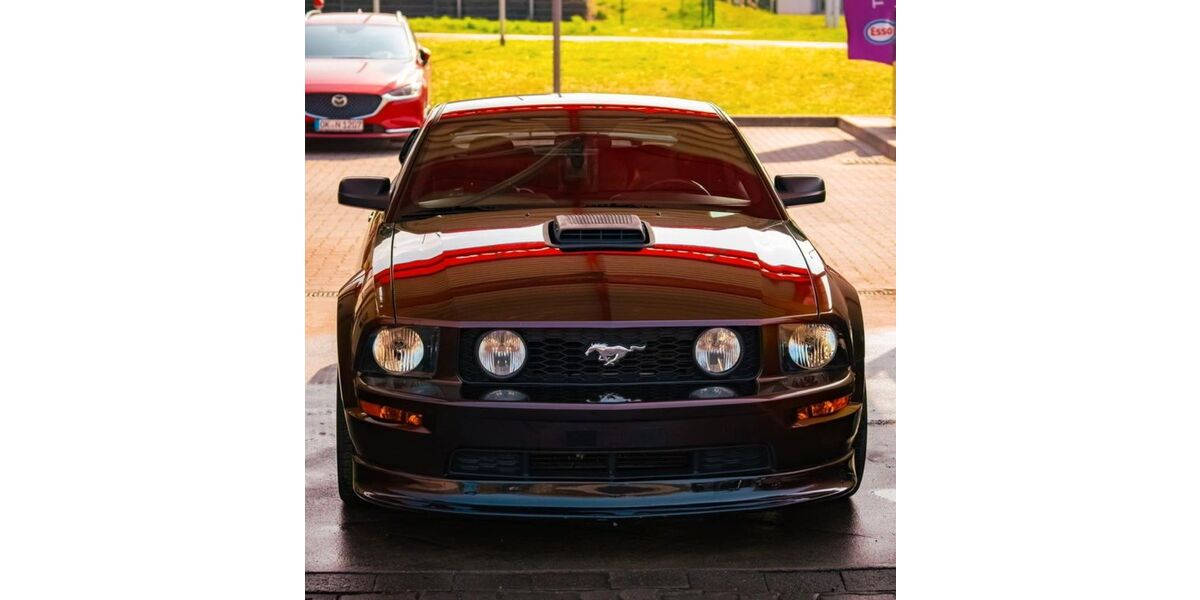 Ford Mustang 82.000 km 17.300 &euro; Dresden 01259