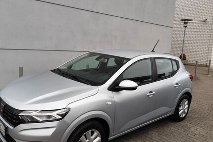 Dacia Sandero 93.000 km 8.500 &euro; Kiel 24106