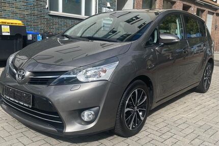 Toyota Verso 35.000 km 16.900 € Saarbrücken - Burbach 66115