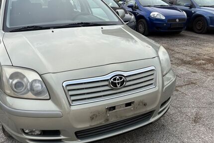Toyota Avensis 345.000 km 750 &euro; Neuried 82061