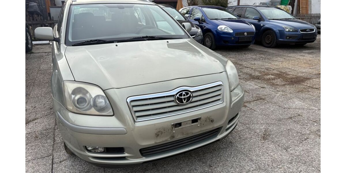 Toyota Avensis 345.000 km 750 &euro; Neuried 82061