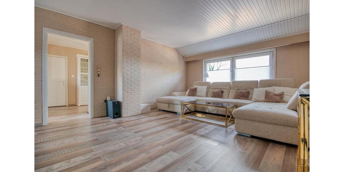 Dachgeschoßwohnung Hagen im Bremischen - 4 Zimmer, 107 m&sup2;, 995&euro; | Angebot:26340680
