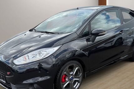 Ford Fiesta 72.650 km 13.990 € Schwabhausen 99869