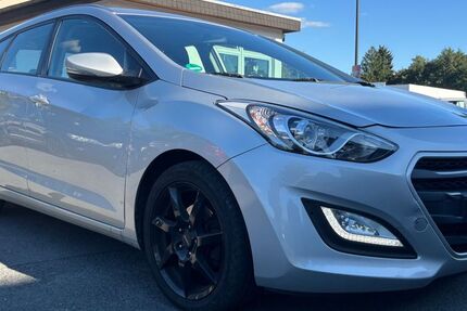 Hyundai i30 186.000 km 7.750 &euro; Arnsberg 59823