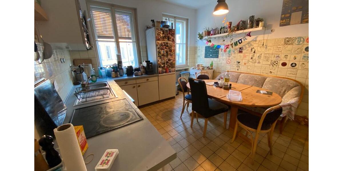 5-Zimmerwohnung in Würzburg Stadtmitte ab 1.4.26 zu vermieten 5 zimmer