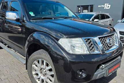 Nissan Navara 211.000 km 9.950 &euro; Westoverledingen 26810
