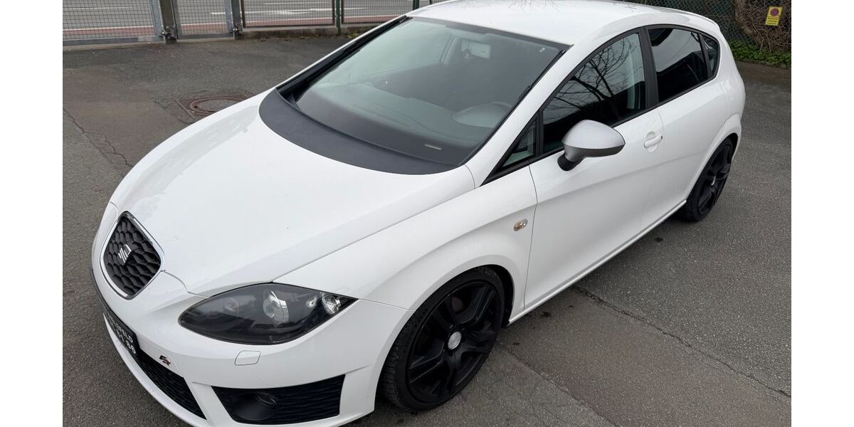 Seat Leon 165.526 km 6.399 &euro; Bielefeld 33607