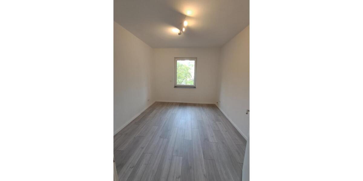 Erdgeschoßwohnung Koblenz Bubenheim - 4 Zimmer, 107 m&sup2;, 1.100&euro; | Angebot:25436204