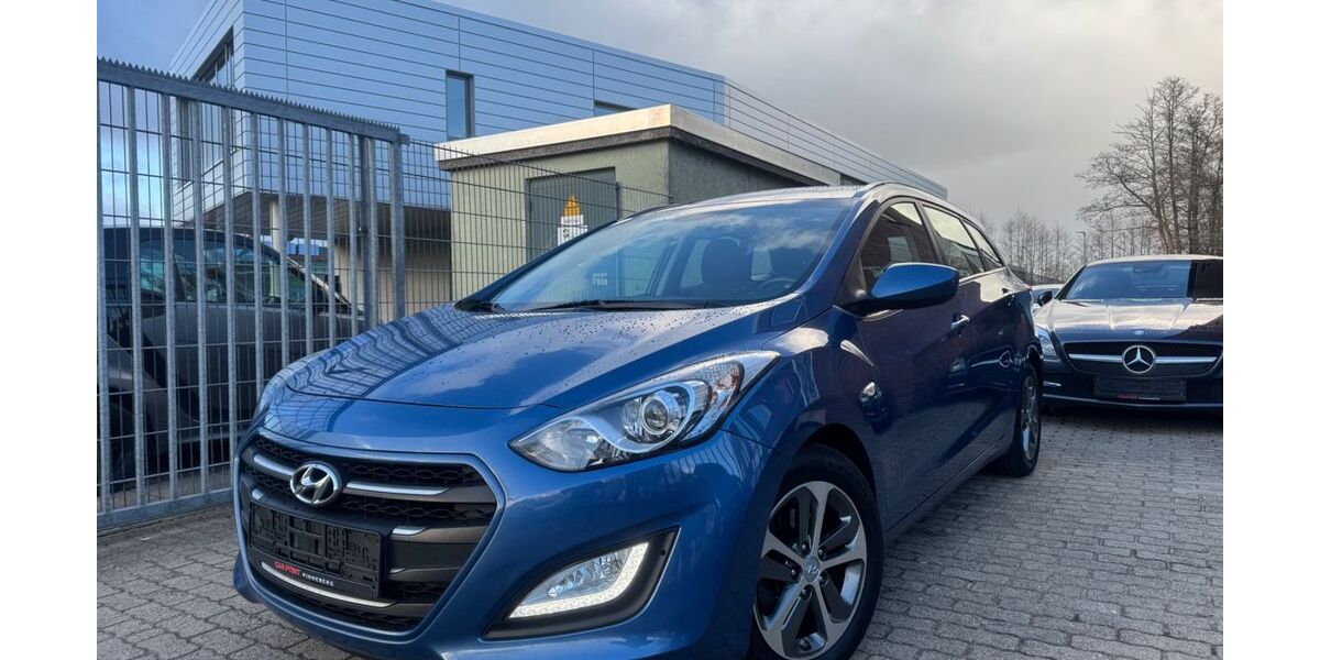 Hyundai i30 99.000 km 9.990 &euro; Pinneberg 25421