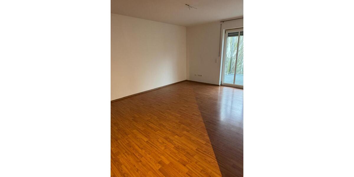 Etagenwohnung Frontenhausen - 3 Zimmer, 67 m&sup2;, 595&euro; | Angebot:26374291