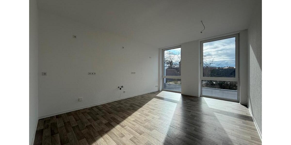 Etagenwohnung Bitterfeld-Wolfen Wolfen - 2 Zimmer, 79 m&sup2;, 590&euro; | Angebot:26003571