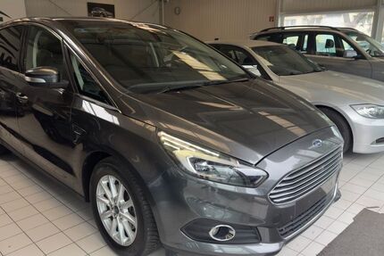 Ford S-Max 166.000 km 12.990 &euro; Berlin 12349