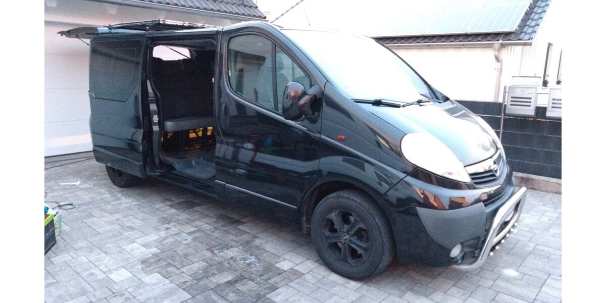 Opel Vivaro 240.000 km 10.500 &euro; Siegenburg 93354