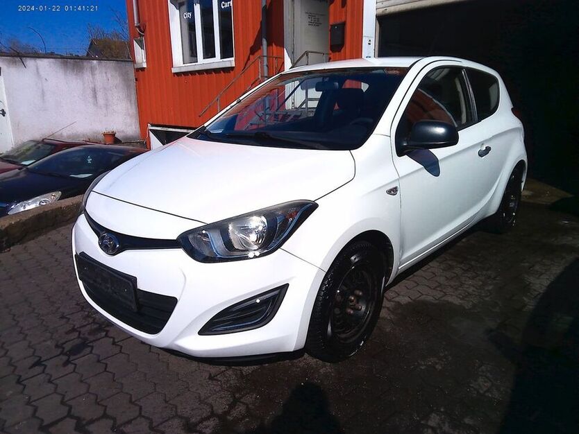 i20