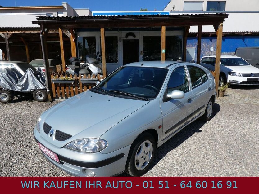 Renault Megane 118.300 km 1.990 € Dresden 01219