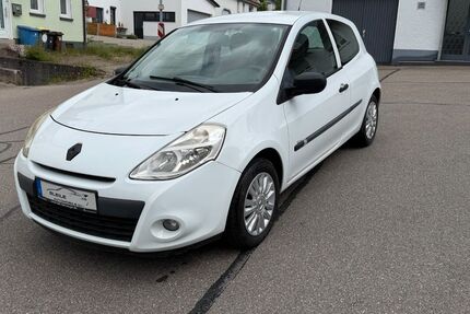 Renault Clio 141.500 km 3.450 &euro; Wehingen 78564