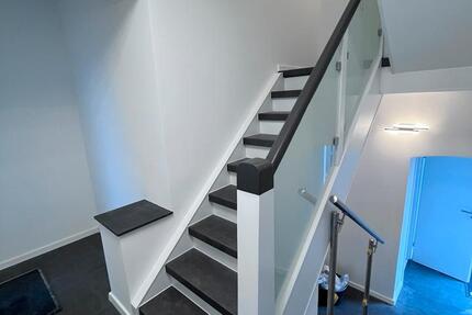 Haus Lippstadt - 7 Zimmer, 100 m&sup2;, 1.450&euro; | Angebot:25961555