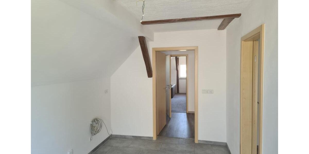Maisonettenwohnung Sebnitz - 4 Zimmer, 87 m&sup2;, 599&euro; | Angebot:26688580