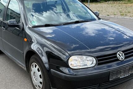 VW Golf 143.611 km 1.250 &euro; Bisingen 72406