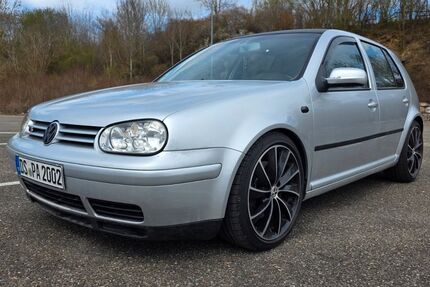 VW Golf 199.000 km 2.150 &euro; Huefingen 78183