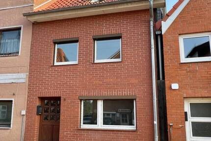 Wohnen, wo andere Urlaub machen - Erstbezug - kernsaniertes Stadthaus in Mölln in Seenähe
