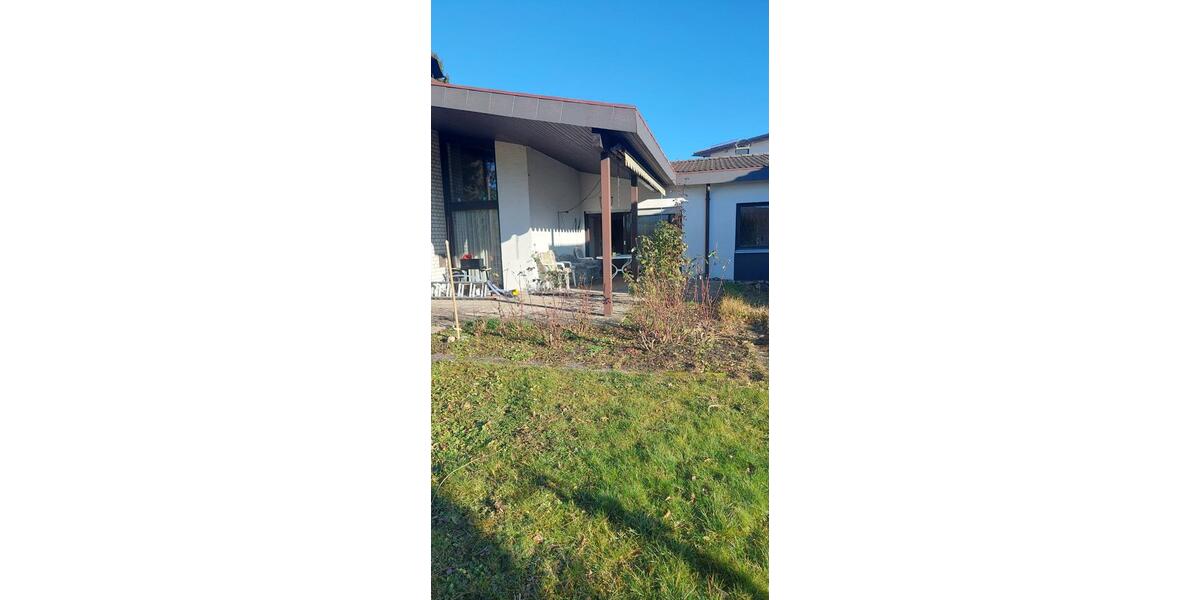 Bungalow Augsburg - 8 Zimmer, 250 m&sup2;, 3.000&euro; | Angebot:23797654