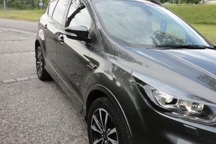 Ford Kuga 31.950 km 18.600 &euro; Thurmansbang 94169