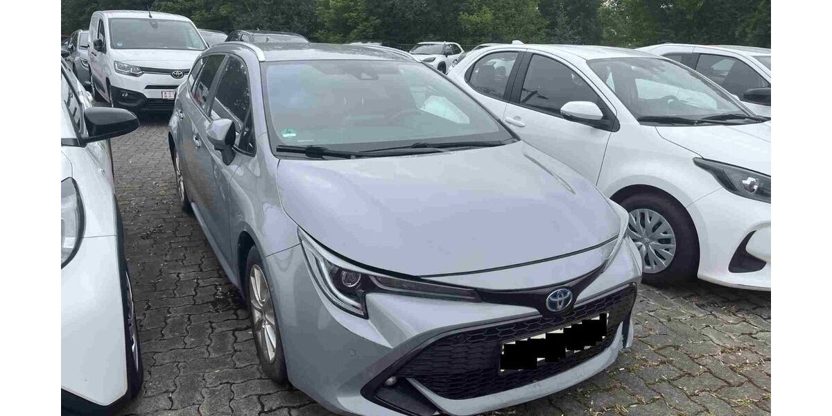 Toyota Corolla 87.000 km 21.990 &euro; Cham 93413