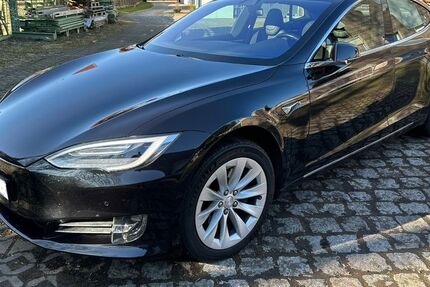 Tesla Model S 103.000 km 22.999 &euro; Güstrow 18273