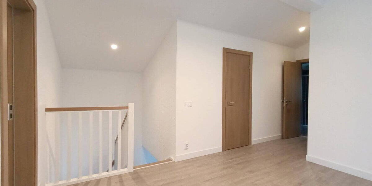 Doppelhaushälfte Basdahl - 5 Zimmer, 150 m&sup2;, 350.000&euro; | Angebot:26447645