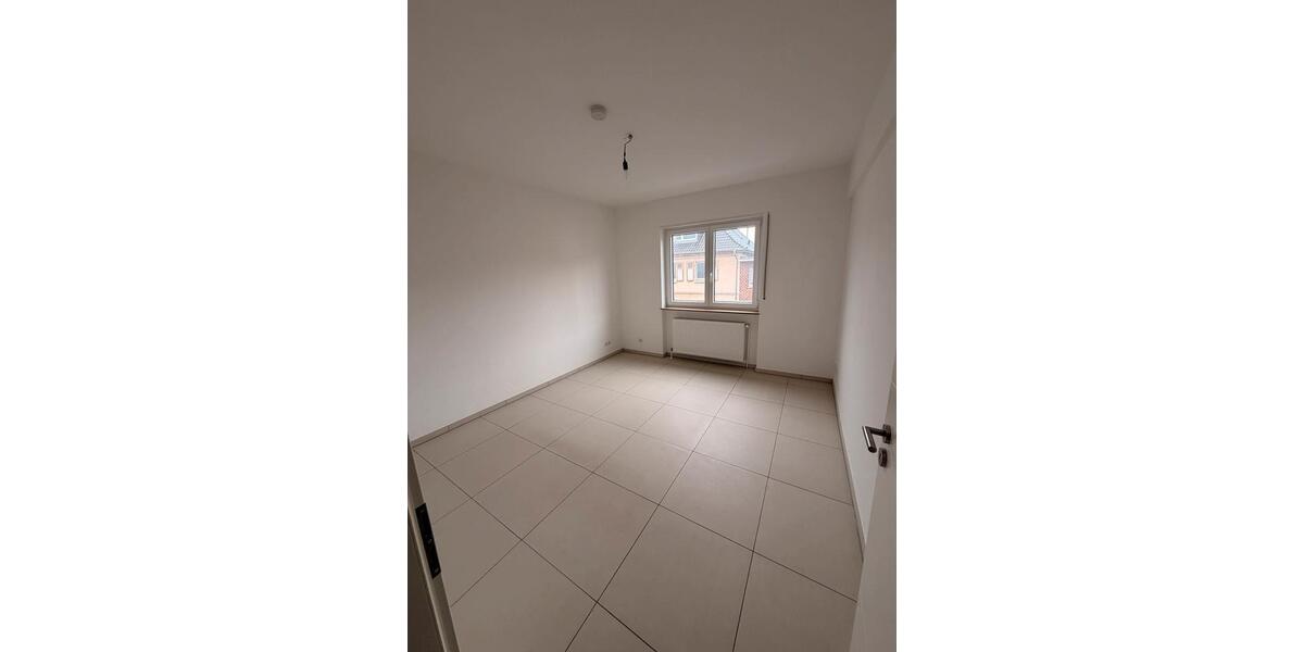 Etagenwohnung Ludwigshafen am Rhein Edigheim - 2 Zimmer, 54 m&sup2;, 730&euro; | Angebot:26033596