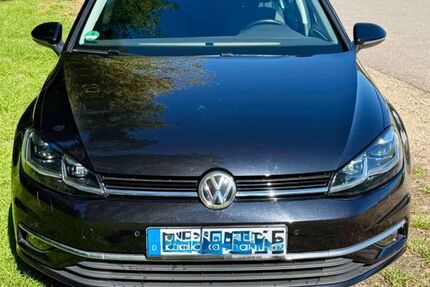 VW Golf 97.650 km 17.500 € Kelheim 93309