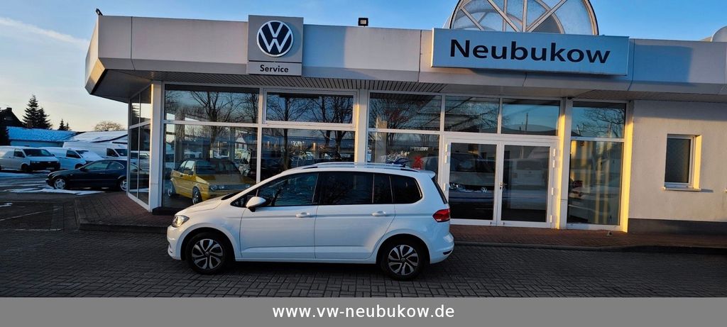 VW Touran 131.742 km 21.880 &euro; Neubukow/Joernstorf 18233