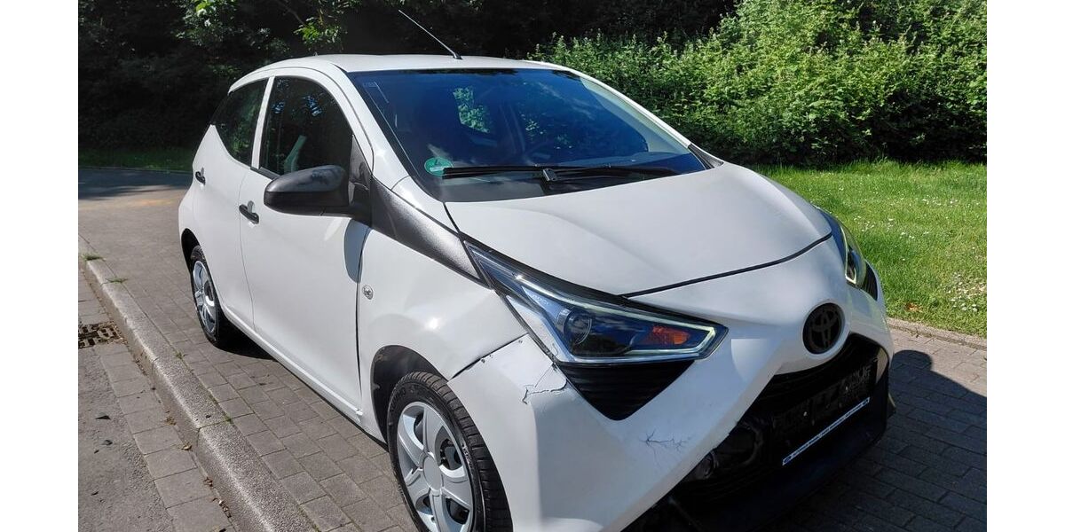 Toyota Aygo (X) 99.000 km 6.499 &euro; Gelsenkirchen 45889