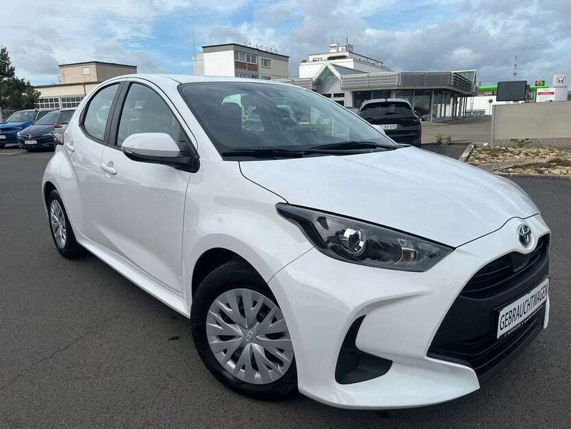 Toyota Yaris 12.028 km 17.990 € Mainz 55120