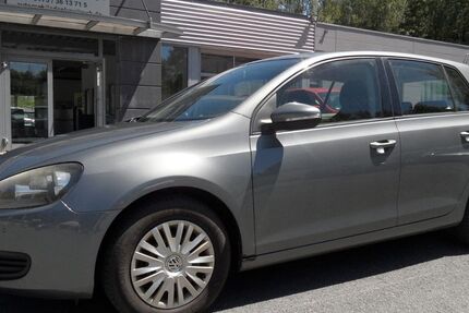 VW Golf 213.000 km 2.590 &euro; Helmbrechts 95233