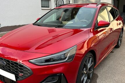 Ford Focus 42.000 km 27.999 € Scheuring 86937