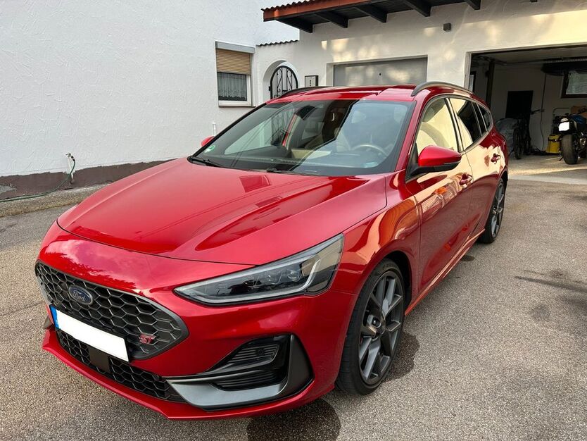 Ford Focus 42.000 km 28.499 € Scheuring 86937