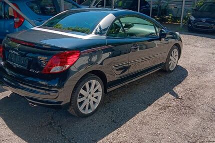 Peugeot 207 216.000 km 2.950 &euro; München 81243